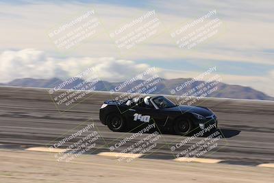 media/Jan-04-2026-SCCA SD (Sun) [[defc442887]]/4-Novice Group/Session 2 Bowl Speed Pans/